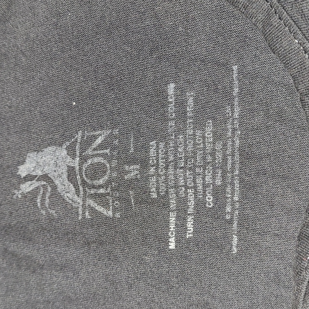 Woman's Black tank top with Bob Marley graphic - Picture 3 of 3